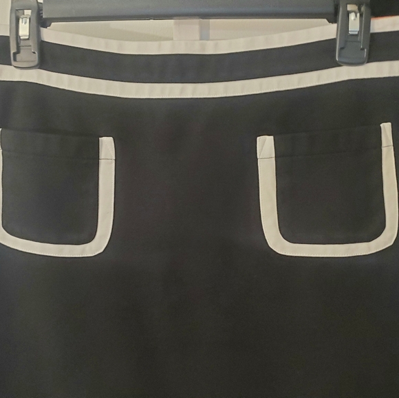 BANANA REPUBLIC BLACK SKIRT - SIZE 6 - Picture 6 of 8